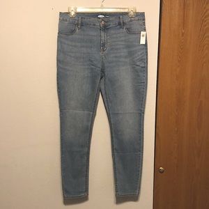 Old Navy Super Skinny Mid-Rise Jeans.